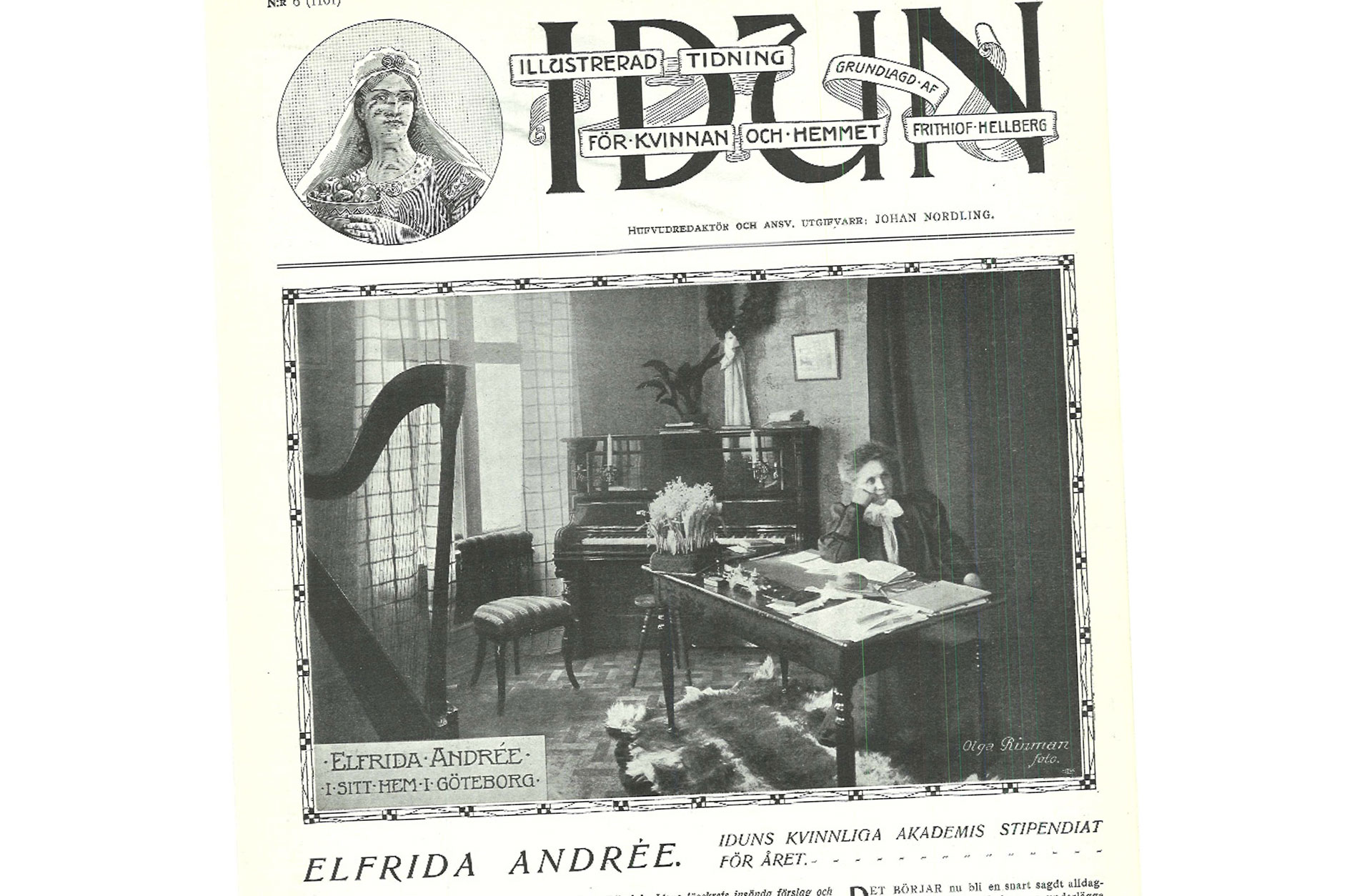 Faksimil ur tidningen IDUN 6 feb 1908. Alfrida Endrée sitter vid ett skrivbord på sitt kontor.