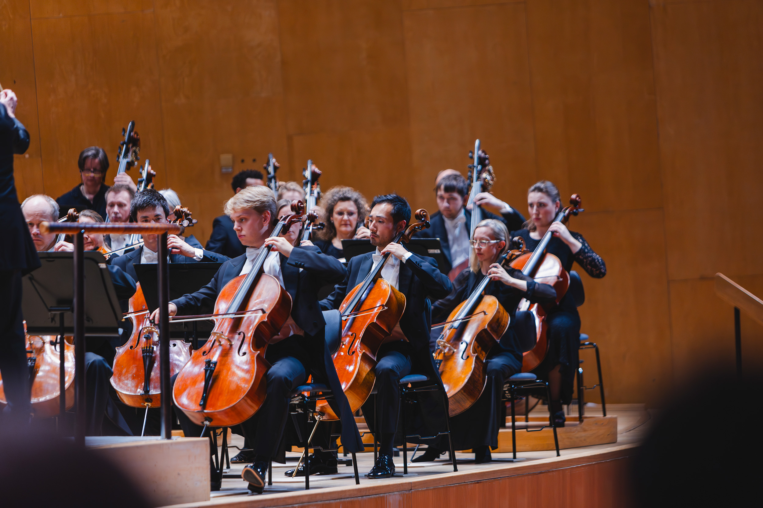 Musiker ur Göteborgs Symfoniker spelar cello