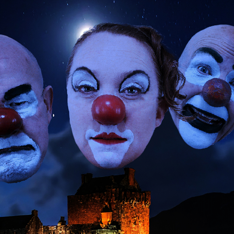 Tre clownansikten
